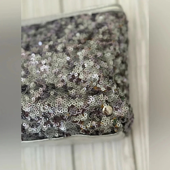 NWT | Stephanie Johnson | Silver Sequin Cosmetic Bag - Size 8” L x 6” H x 2” D - Picture 2 of 4